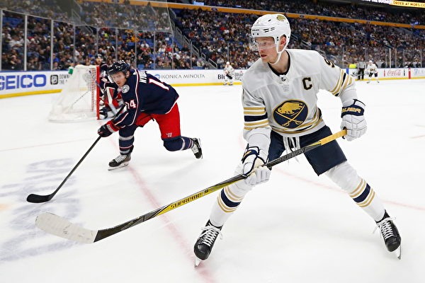 跟队记者：尤文想在夏窗签三至四人，并因此联系卢克曼